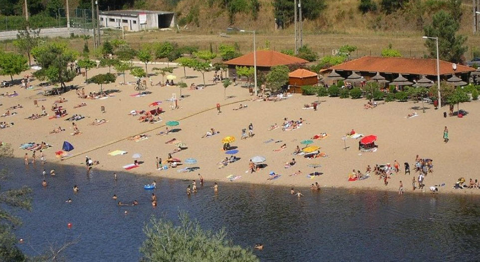 Praia fluvial de Palheiros e Zorro, Portugal, Portugal
